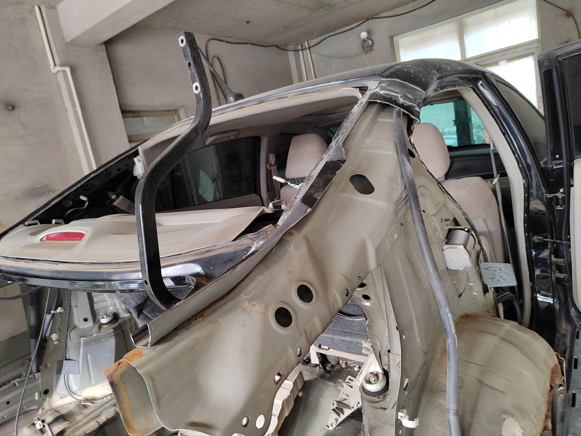 更换后叶子板,后尾板,完美修复汽车钣金喷漆事故修复