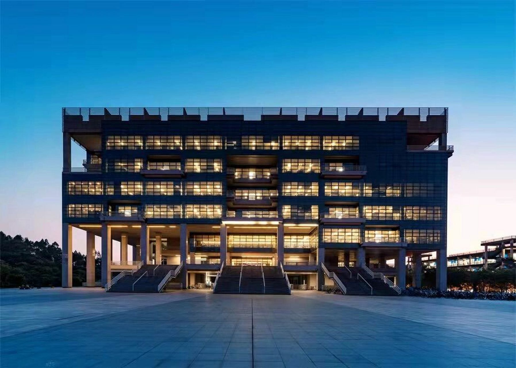 天际 对比一下现在和以前,真的是不如不翻以后都不好意思和别人说图书