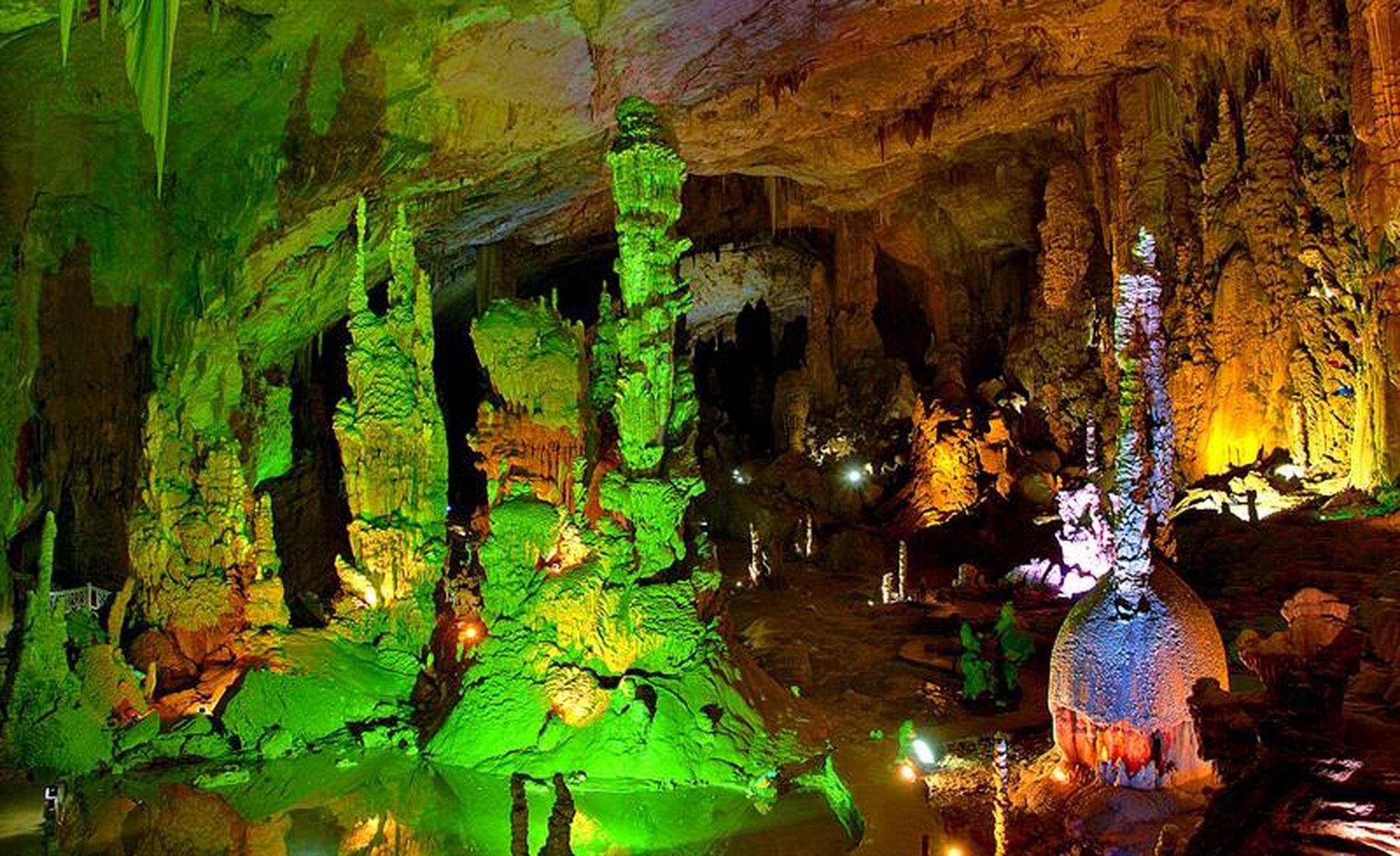 中国5a景区-贵州篇 织金洞景区 贵州省毕节市织金洞景区是一处令人惊