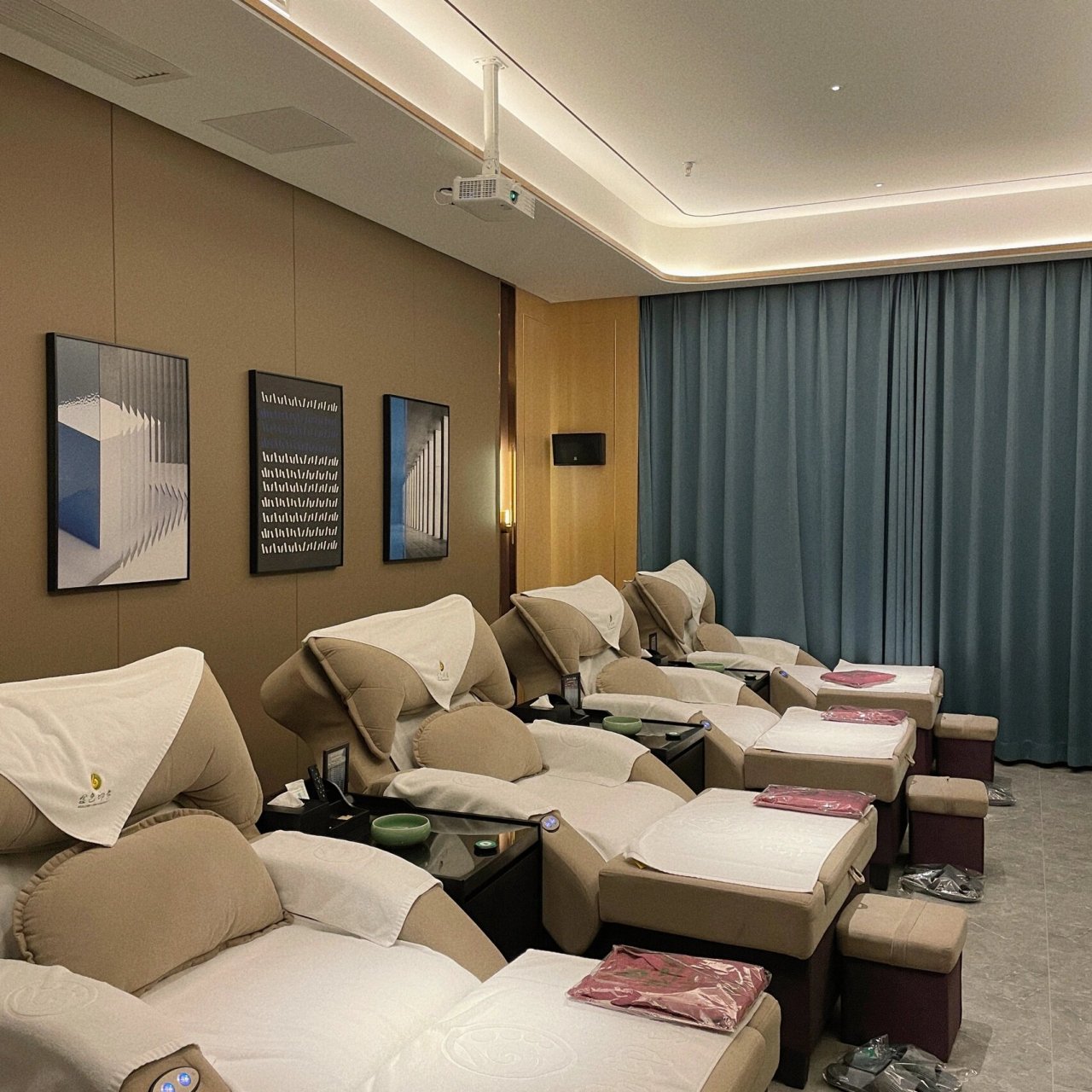 金足or金色印象71金色印象6015快乐老家9869♀15    足浴