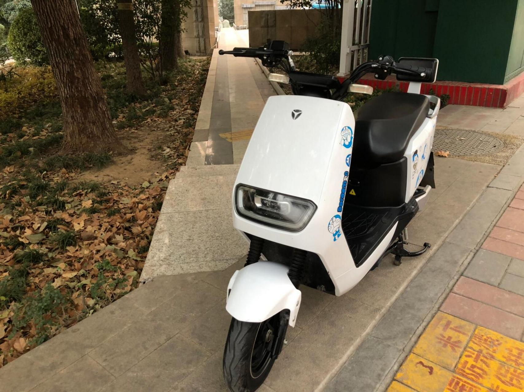 72伏20安六块大电瓶.21年准新雅迪博达高端电摩!全部原装!