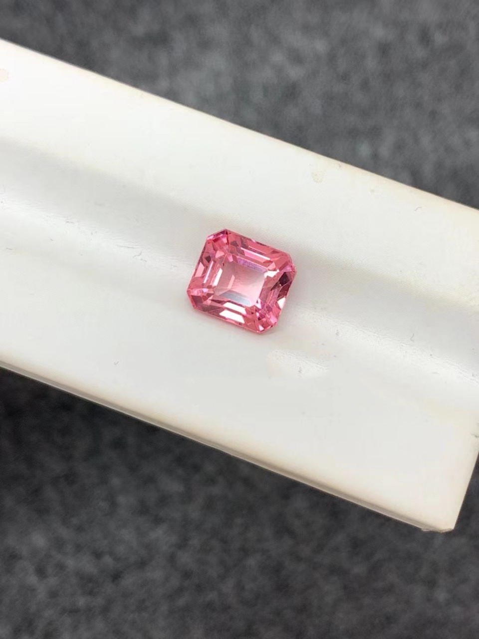 樱花粉摩根90阿富汗粉碧玺(内附价格详解 很多对摩根石慕名而来的