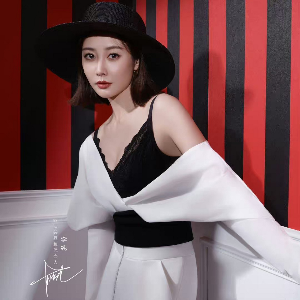 李纯来我们工作室啦～北京实景棚丨广告拍摄 [照相机]分享李纯在我们