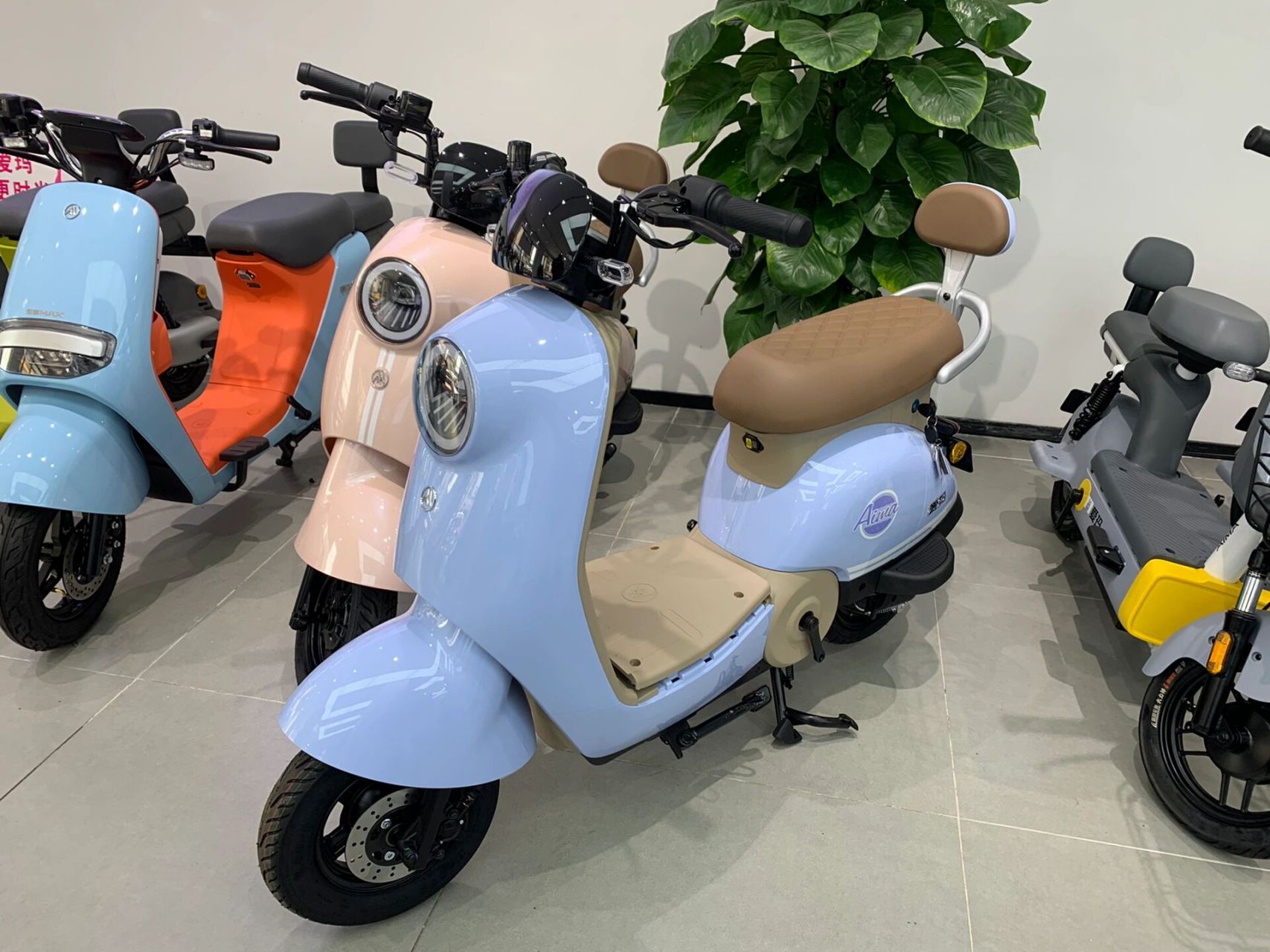 求问爱玛,台铃,雅迪哪个好呀 要买电动车了,属实看不懂,有木有大佬