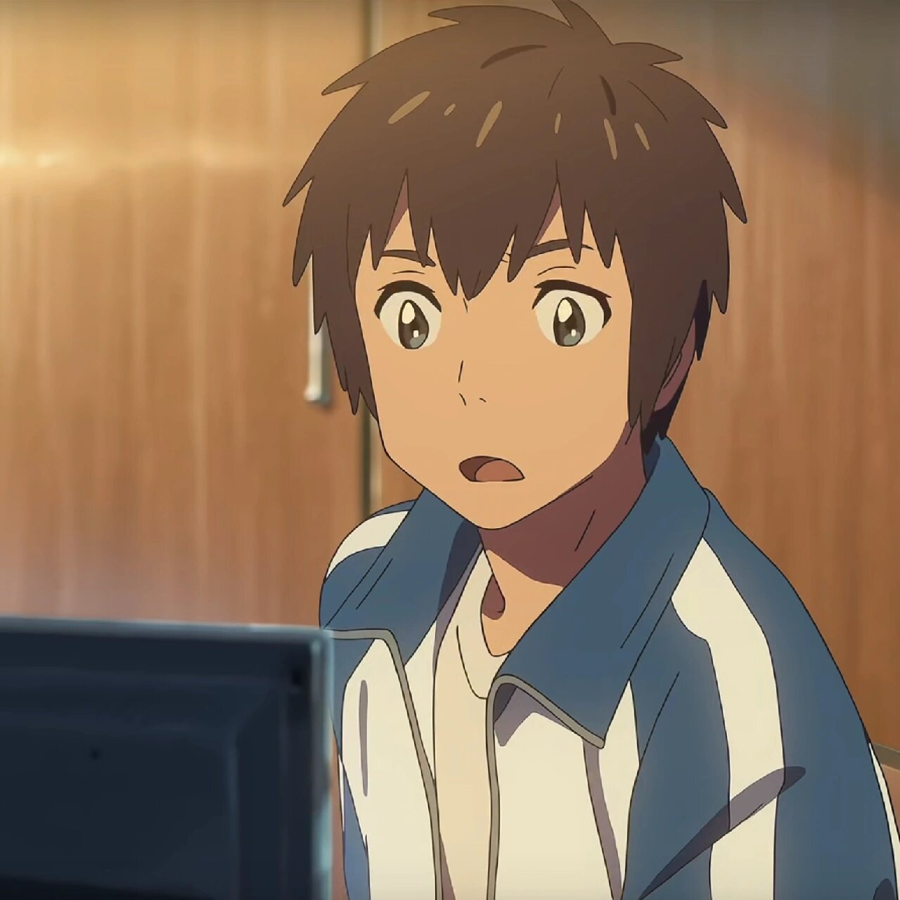 你的名字(泷头像版) 2016年上映的《你的名字》 早已是七年前的事情了