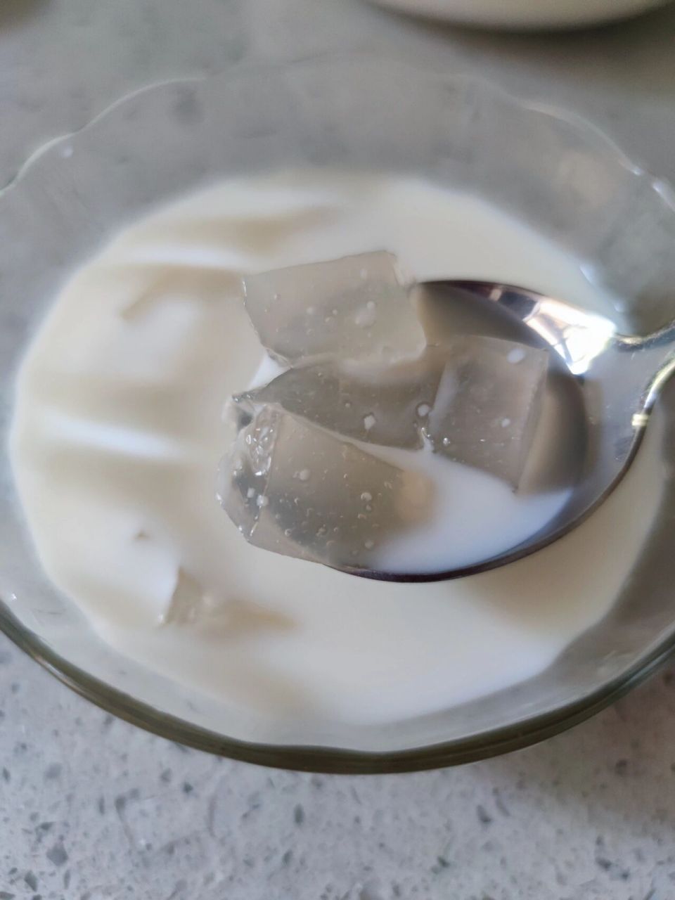 衢州水晶糕做法 纯木薯粉 75木薯粉和水的比例是1:1-1:2(可以有误差