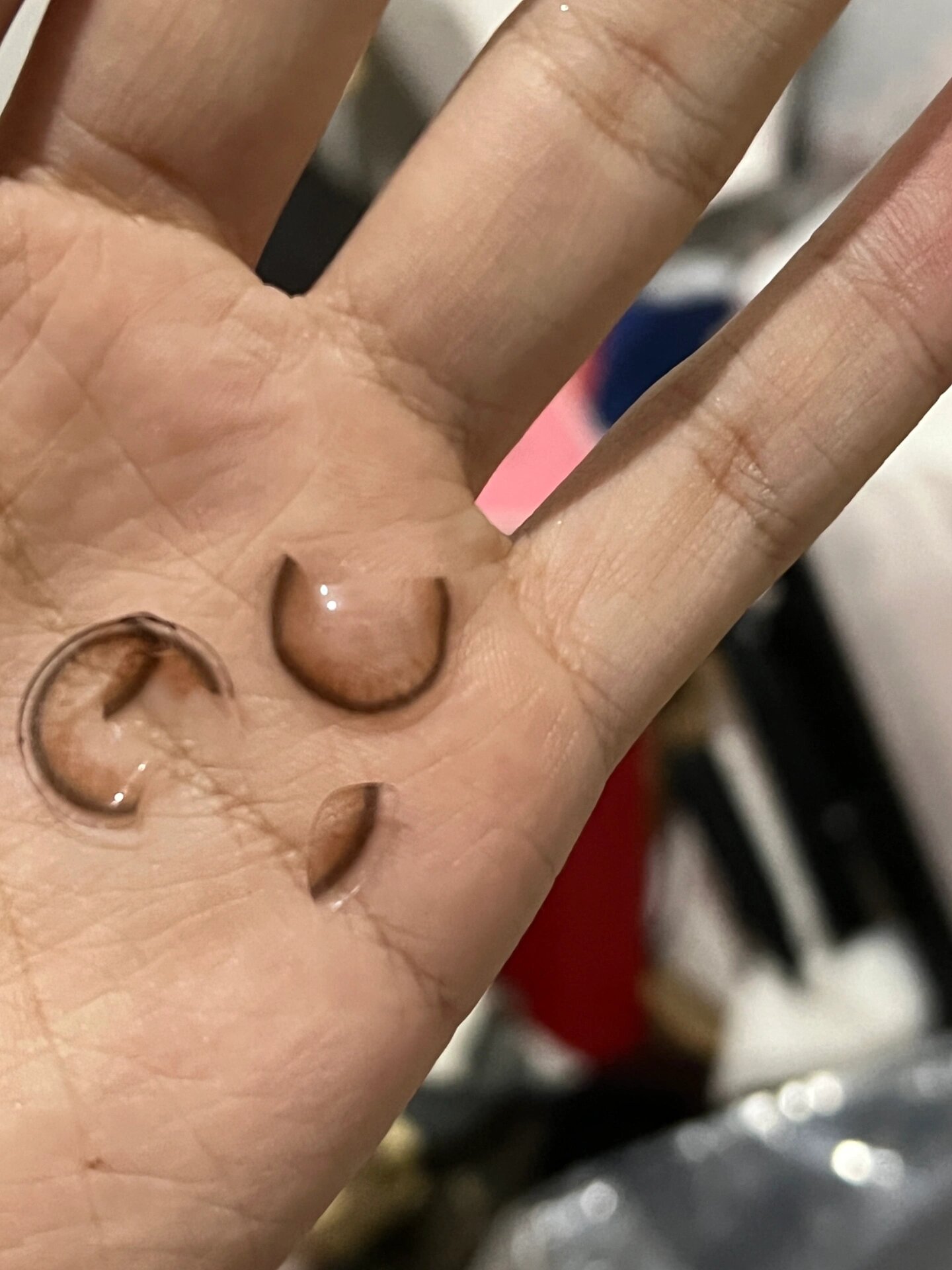 扔美瞳前必撕碎哈哈哈 不能给我完整的离开 别盗图!