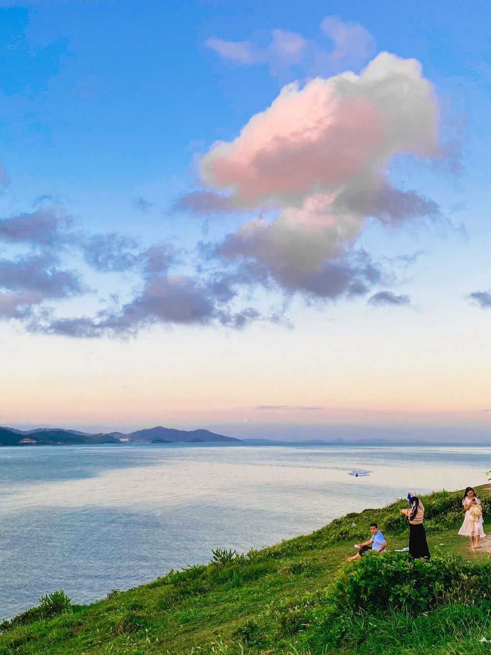 惠州旅游景点|情人岛驿站  04行程攻略 马路边停车进入景区—经过