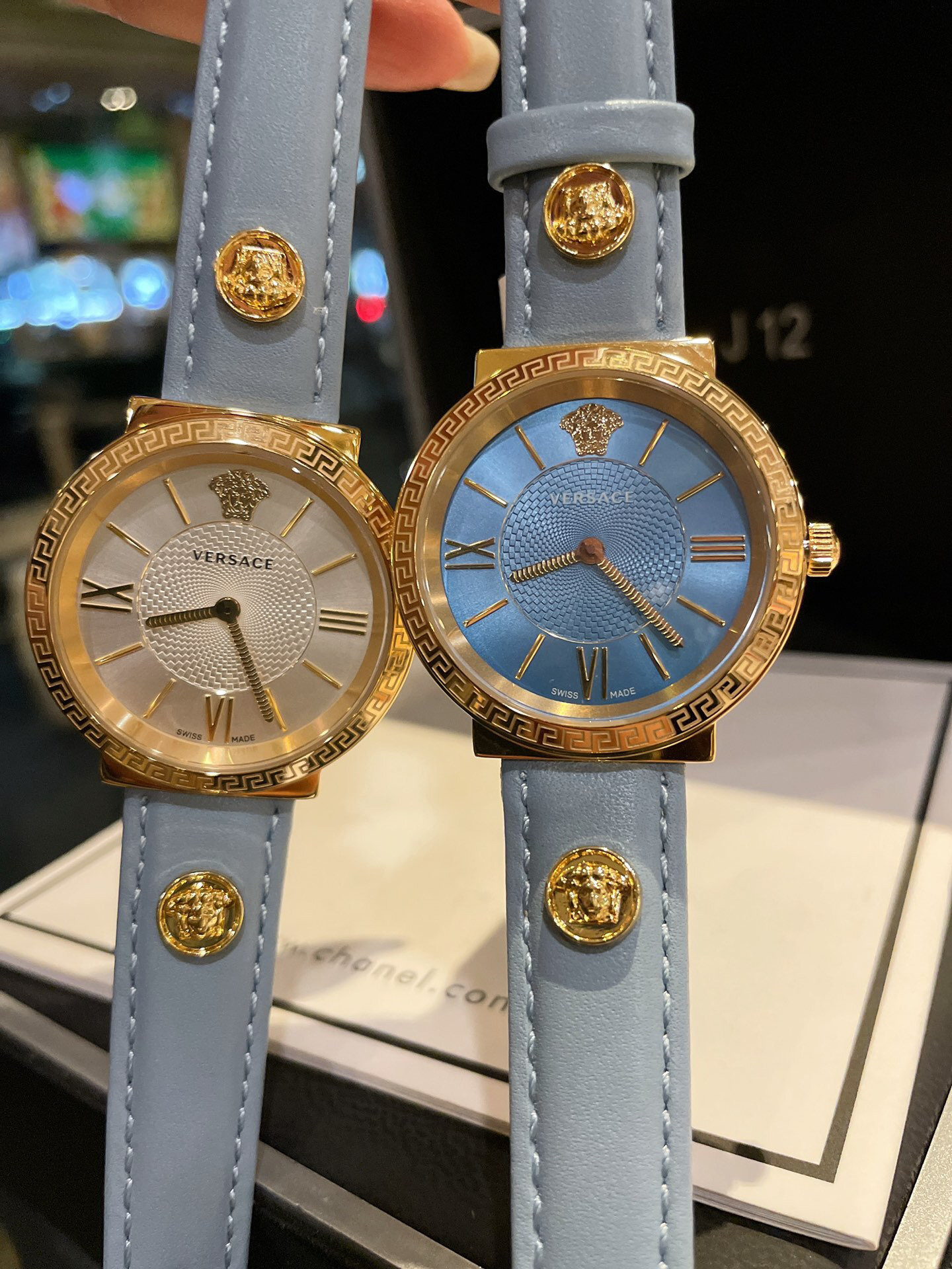 手表低价出 新款 范思哲greca glass系列,表径36mm,12时位美杜莎头像