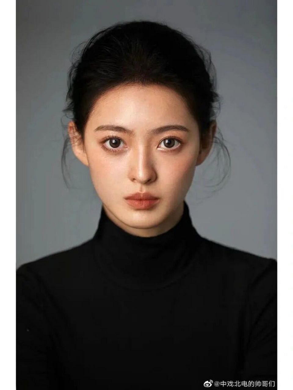 今年中戏&北电表演系女生第1 中戏:郑佳慧 北电:李晨阳 恭喜95