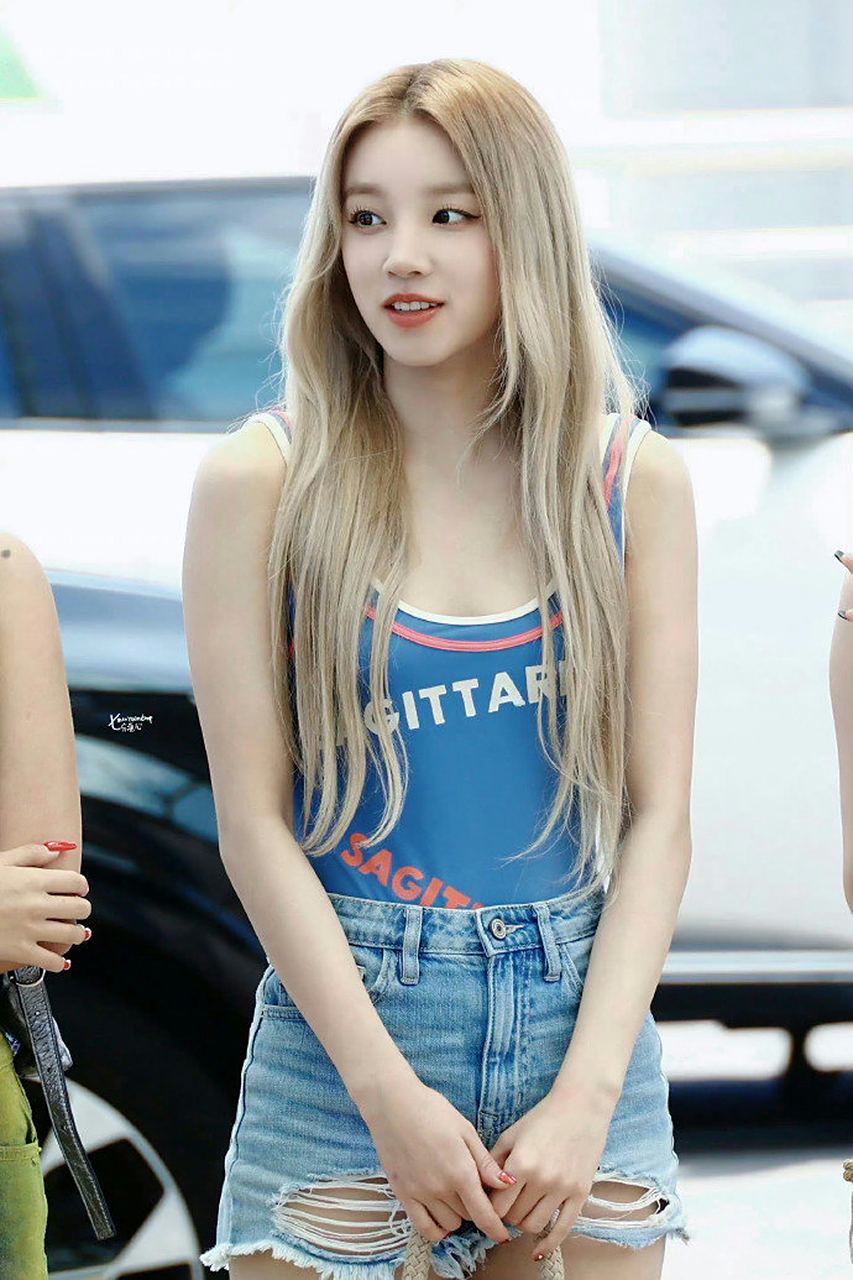 宋雨琦:肉肉身材,独特魅力!