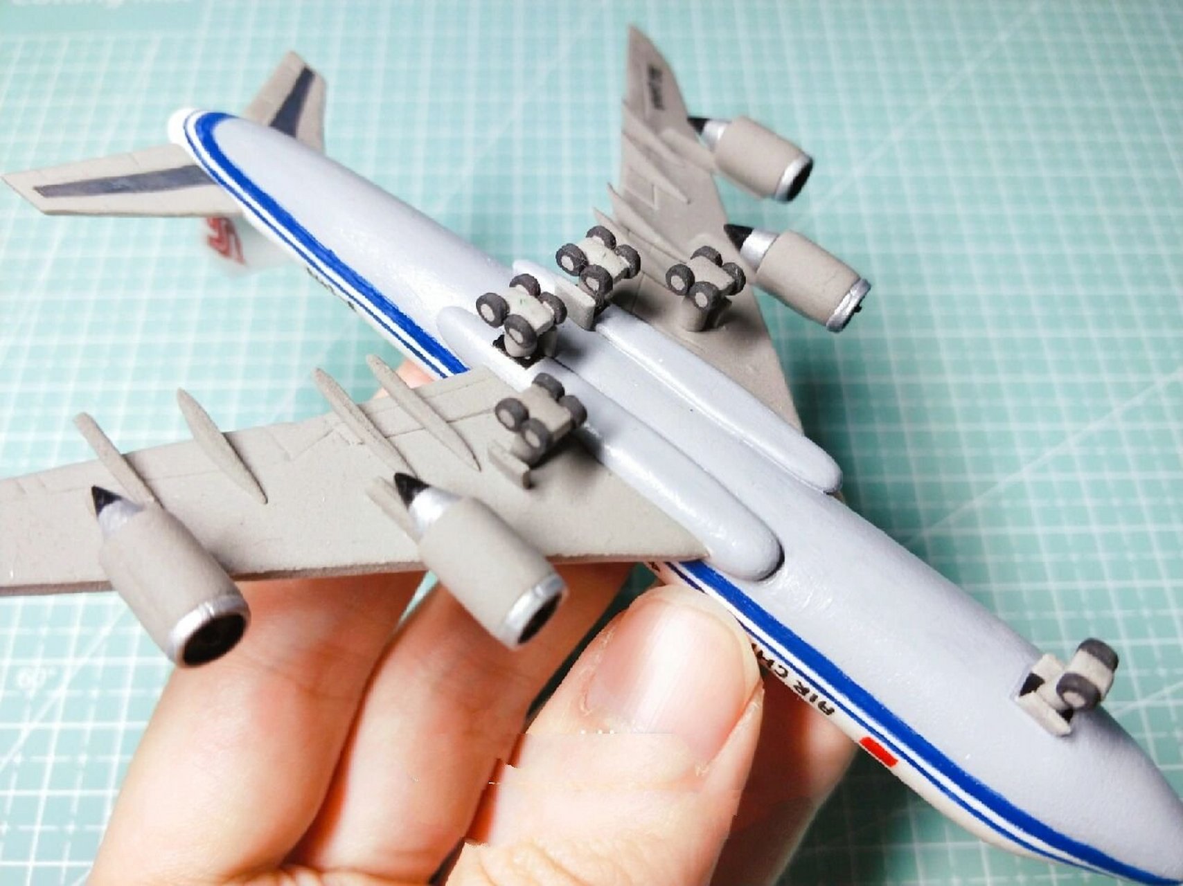 【超轻粘土】波音飞机手工教程 之前制作的波音飞机粘土模型,在