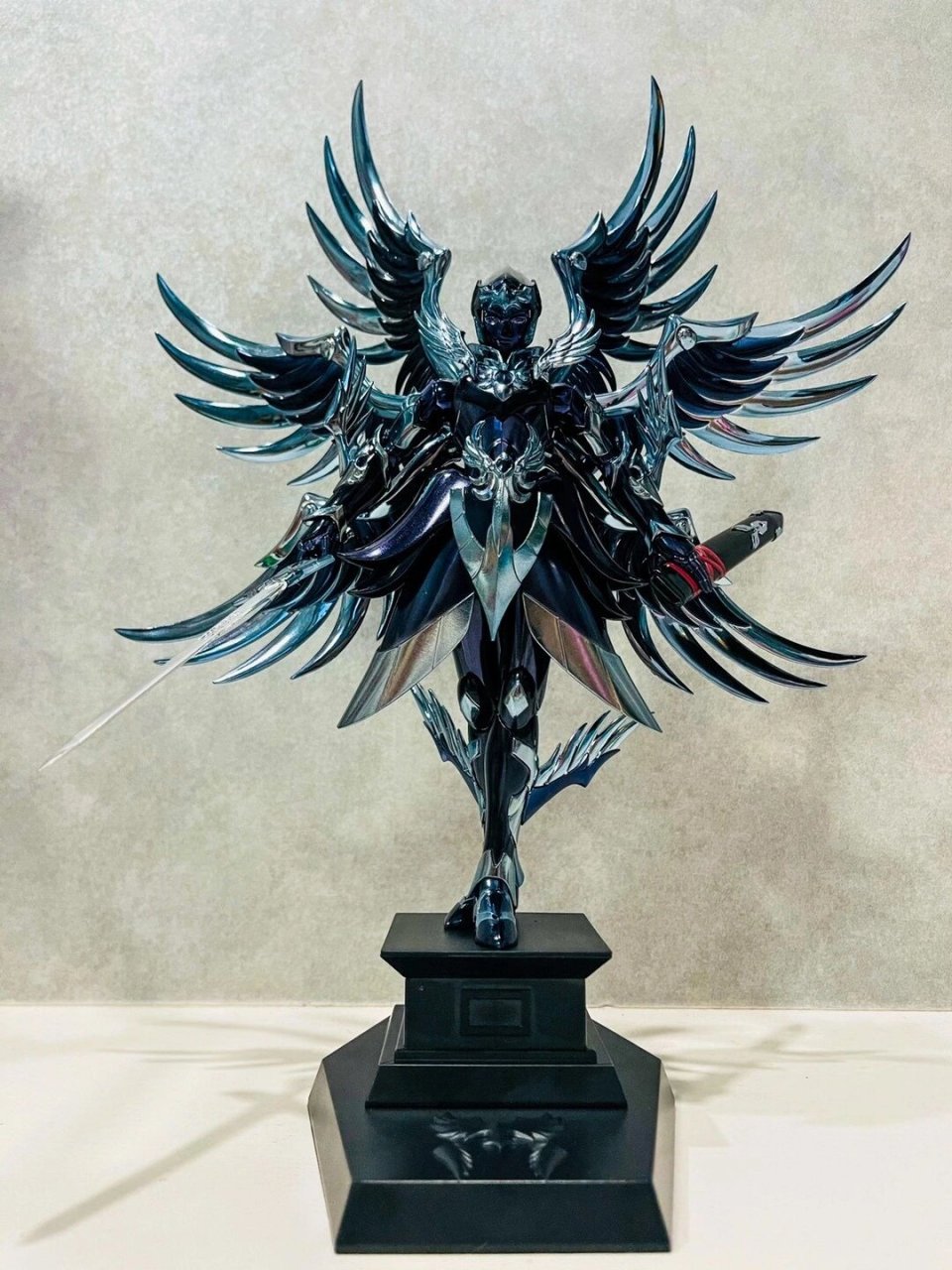 万代圣衣神话|冥王·哈迪斯 相比于之前十五周年出的白色的哈迪斯