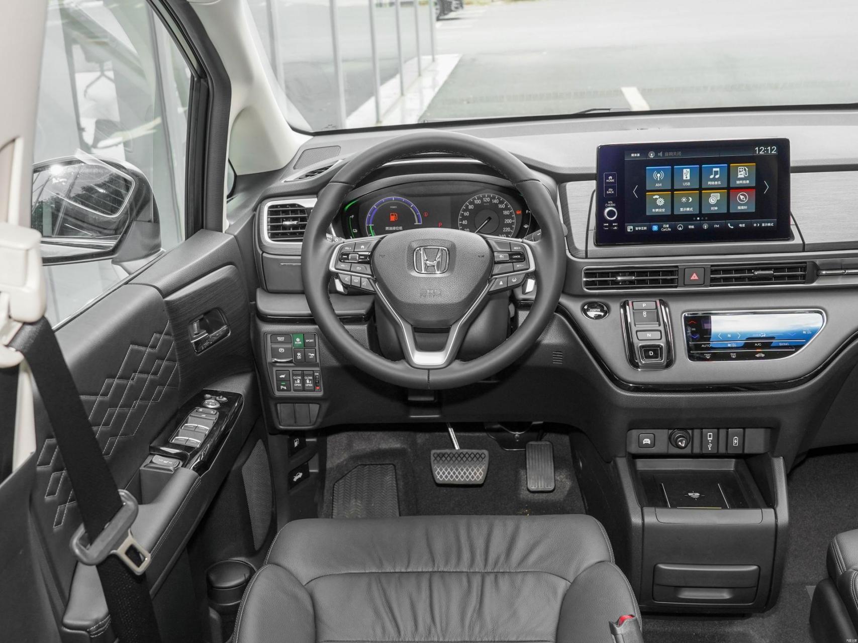 分享东风本田-艾力绅 24款 混动豪华版 全款落地28万 24款 混动至尊版