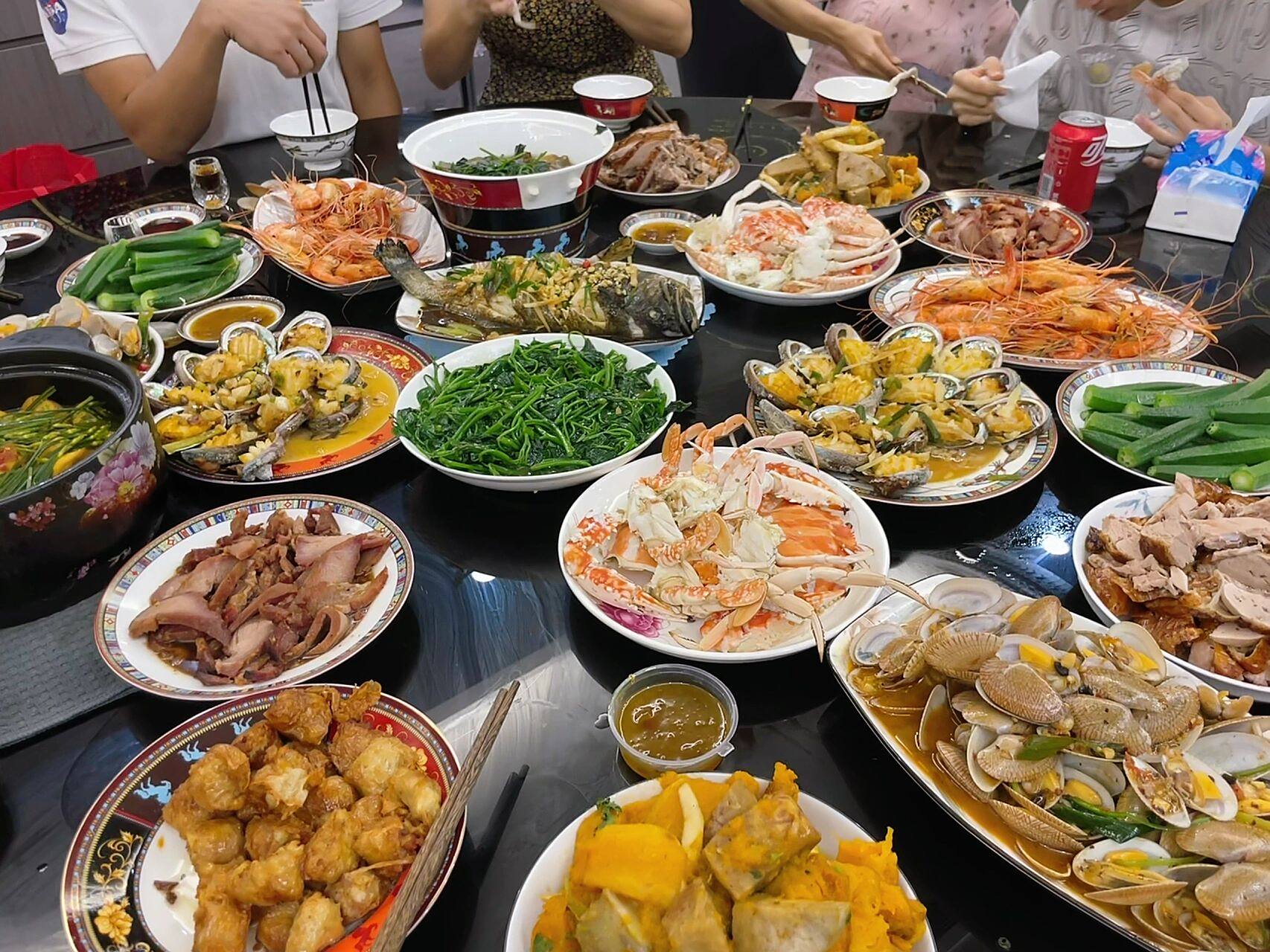 潮汕家庭聚餐之超满足的十二个菜 好久没聚餐啦～周末跟家人亲戚一起