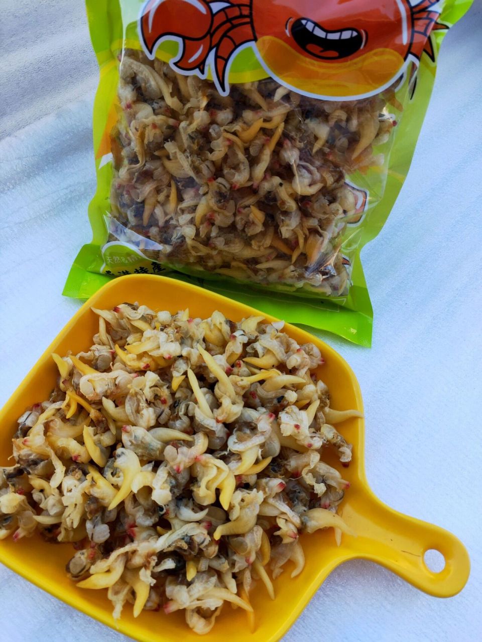 丹东特产黄蚬子干.  别听网红瞎说.全干的蚬干压根是咬不动的.