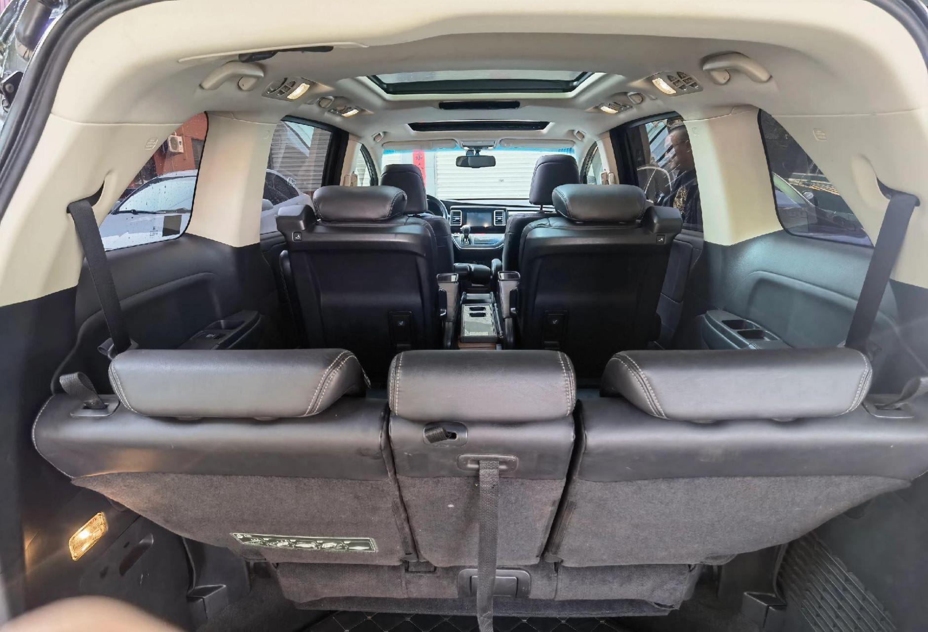 十多万出售2019年本田艾力绅,全车原版,2.