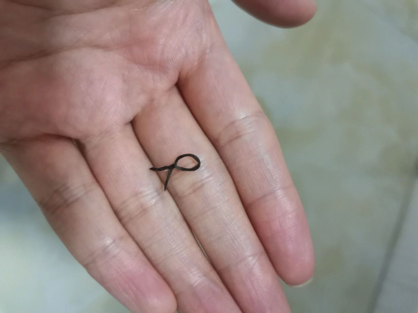 曼月乐环尾丝脱落? 带曼月乐两个月了,昨晚上厕所擦拭.