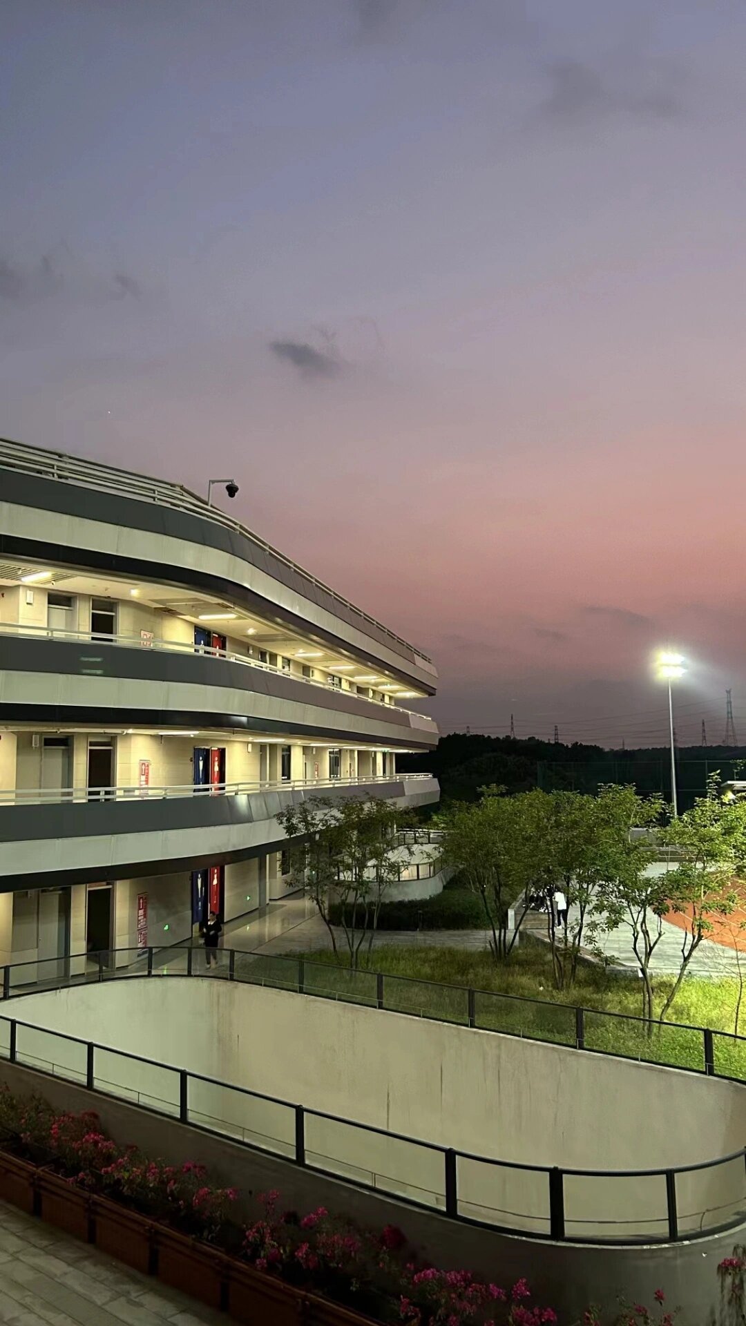 深圳格致中学 格致的晚霞真的很出片!