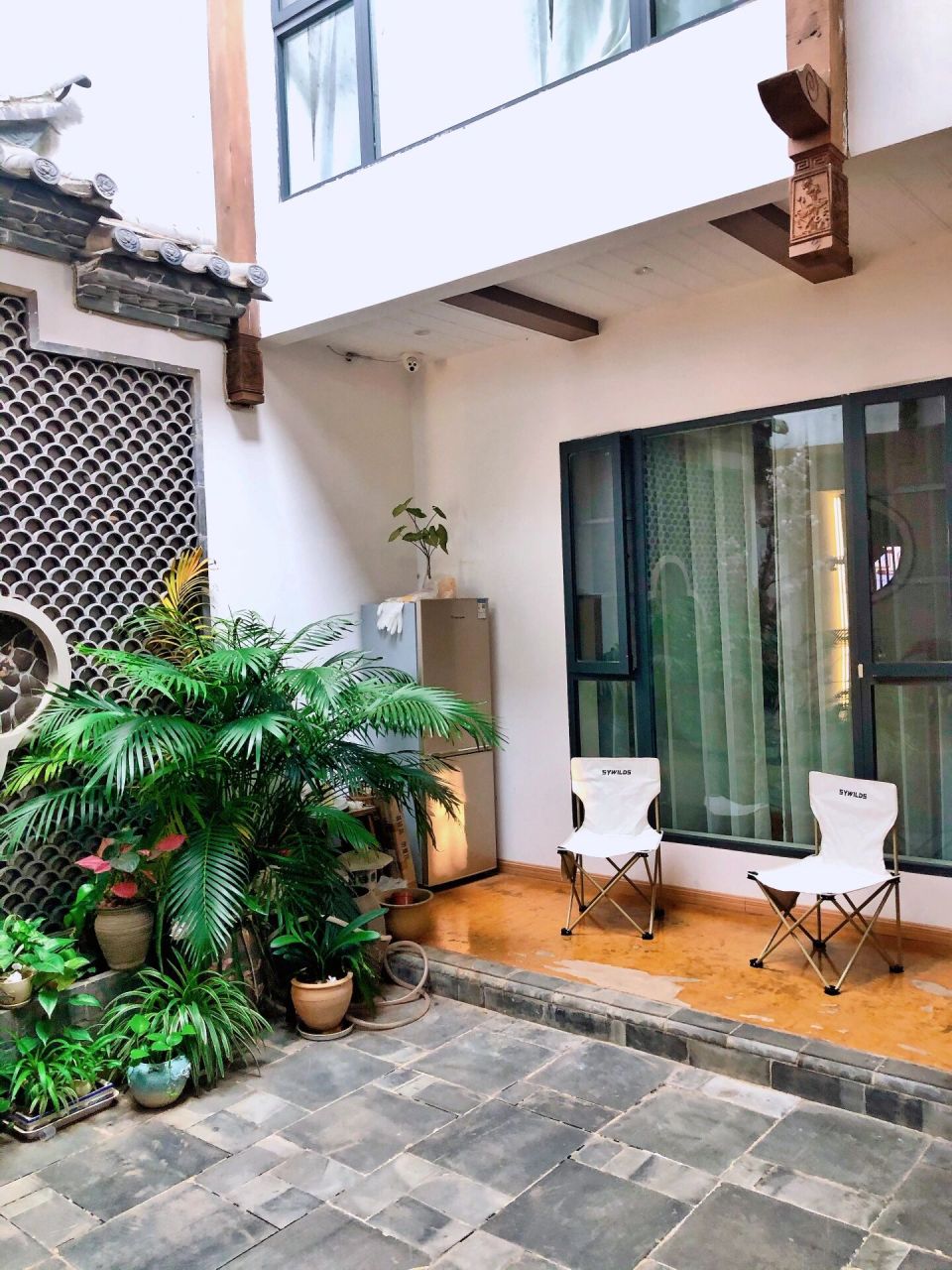 来建水古城,住宿选我家,环境优美价格实惠.