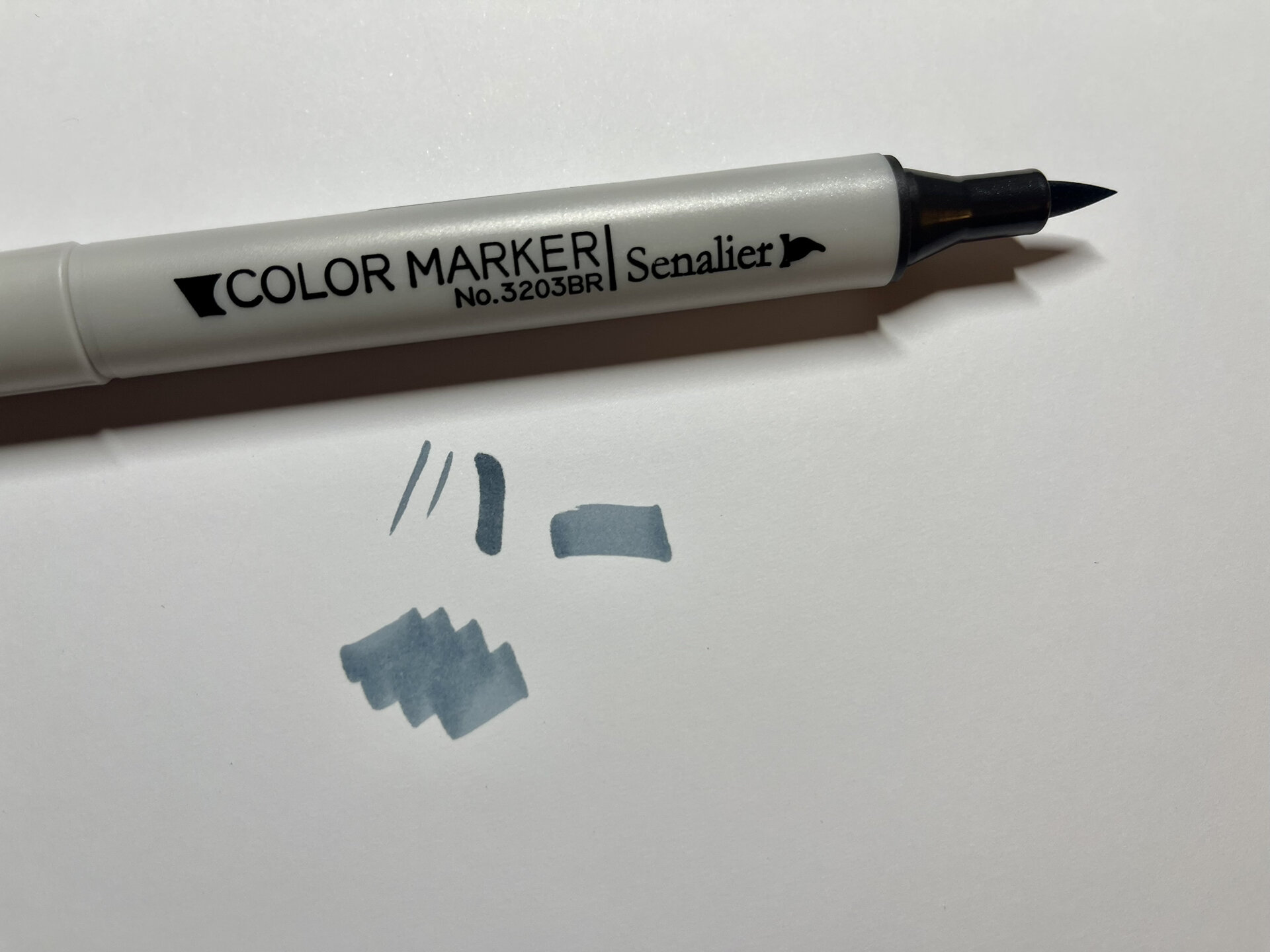 11566:touch mark  8215108色 优点:价格实惠 颜色鲜艳 缺点