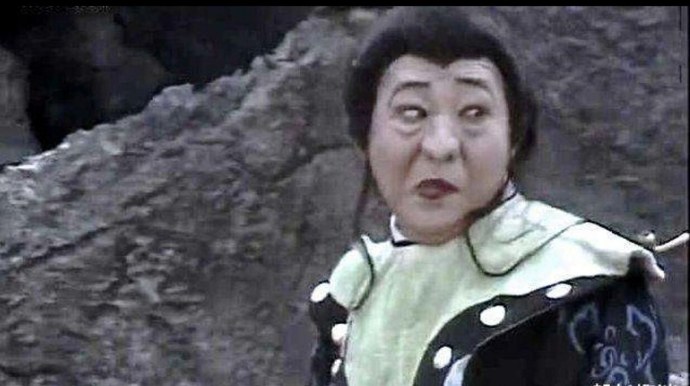 最近西游记又火了 最近西游记又火了……是以表情包和美女以及大师兄