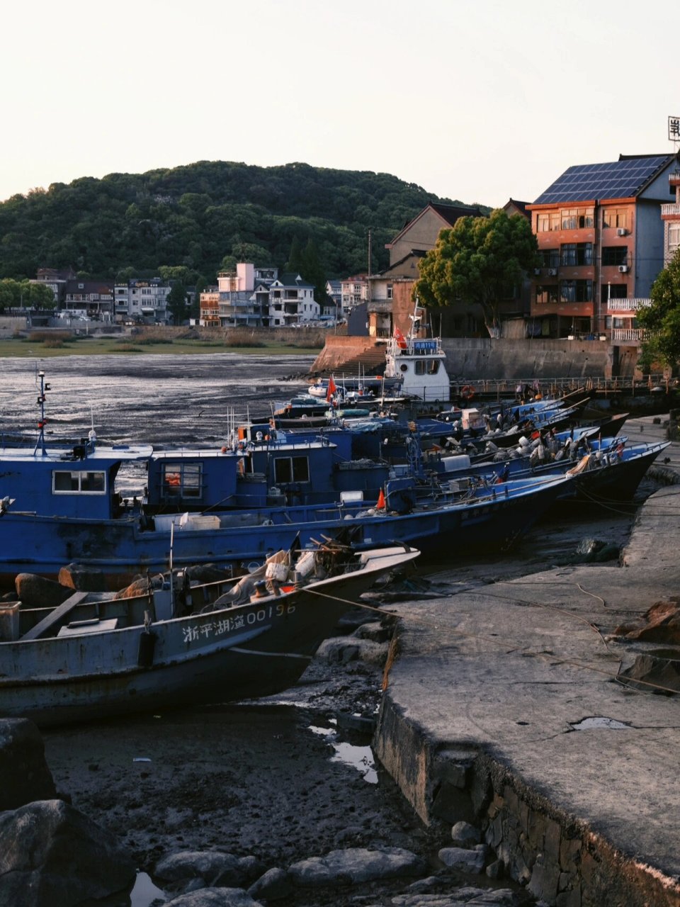 平湖乍浦/ 江浙沪最近小众的海边小城 乍浦海滩是一处风景秀丽的胜地