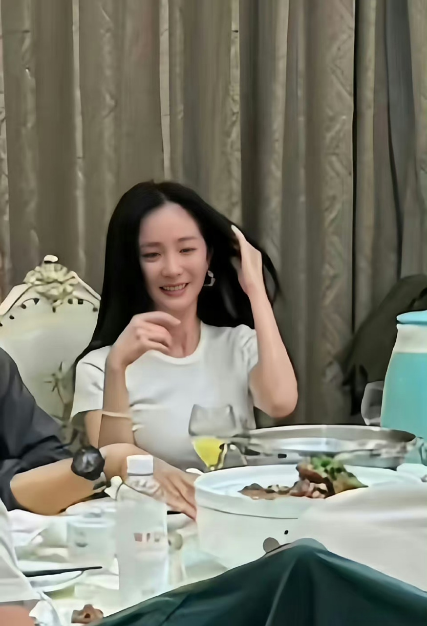 ai都认不出这是杨幂了