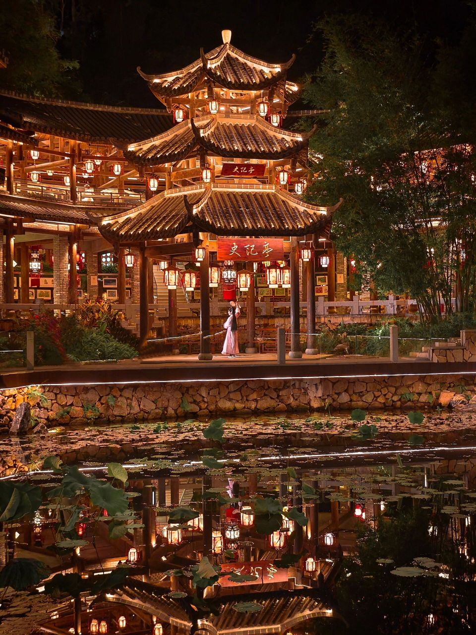 深圳打卡地丨拍照超出片的古风学院 既然去不了真江南,那就来"二十四