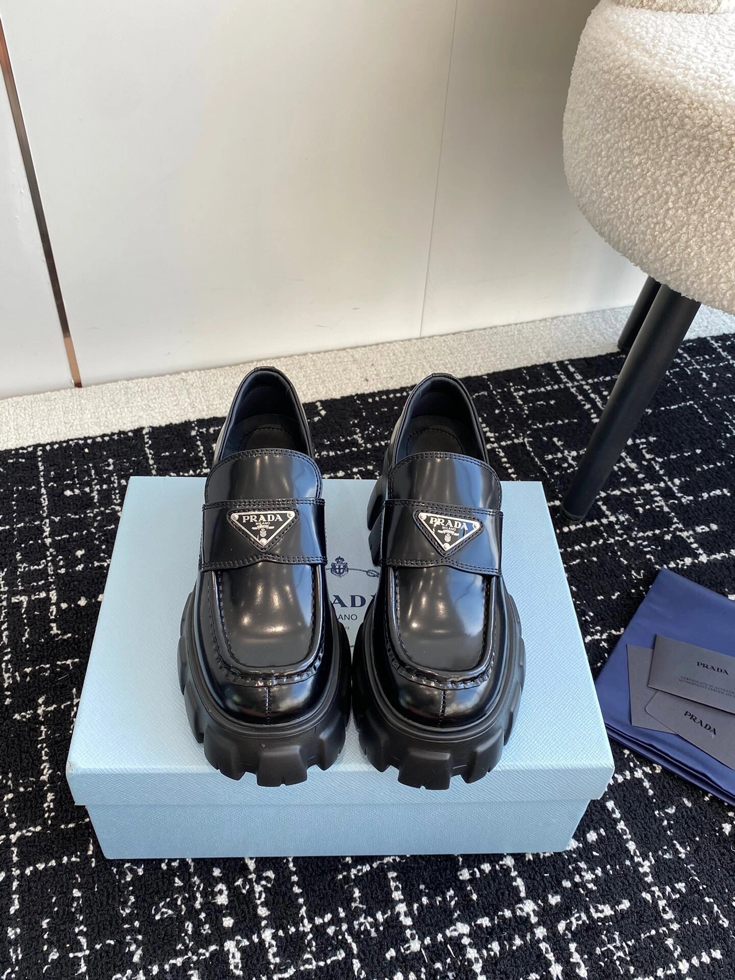 Реплики брендов сумки-prada обувь сколько стоит [Р