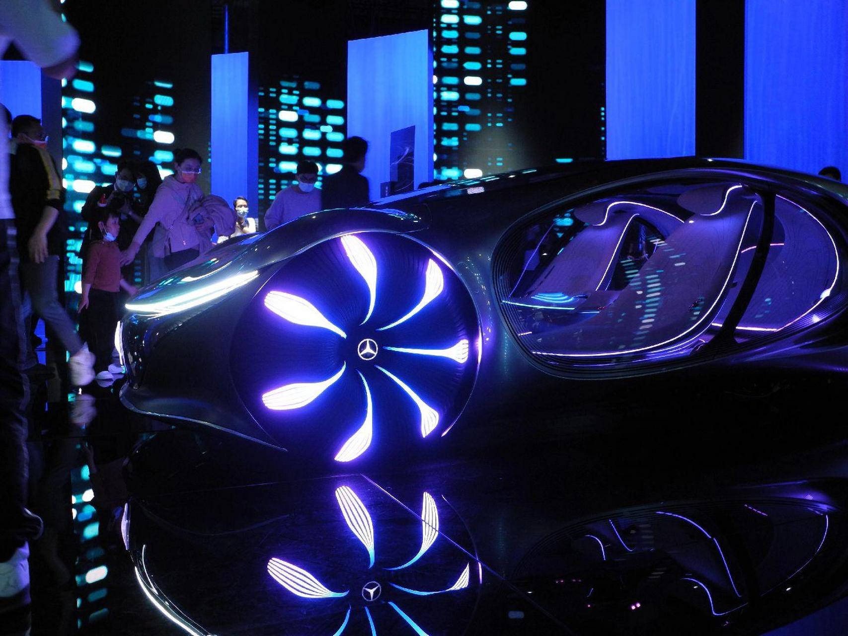 奔驰vision avtr概念车.