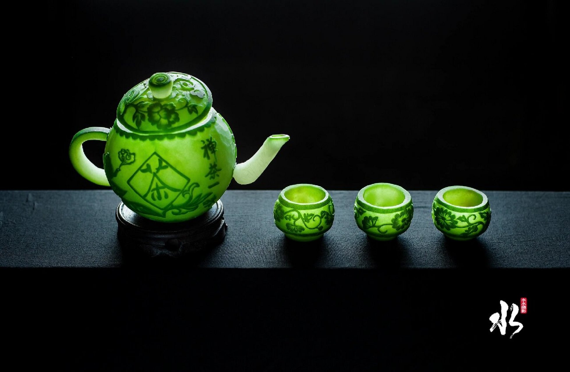 靖州雕花蜜饯 靖州雕花蜜饯是美食文化与民族文化完美结合的民间艺术