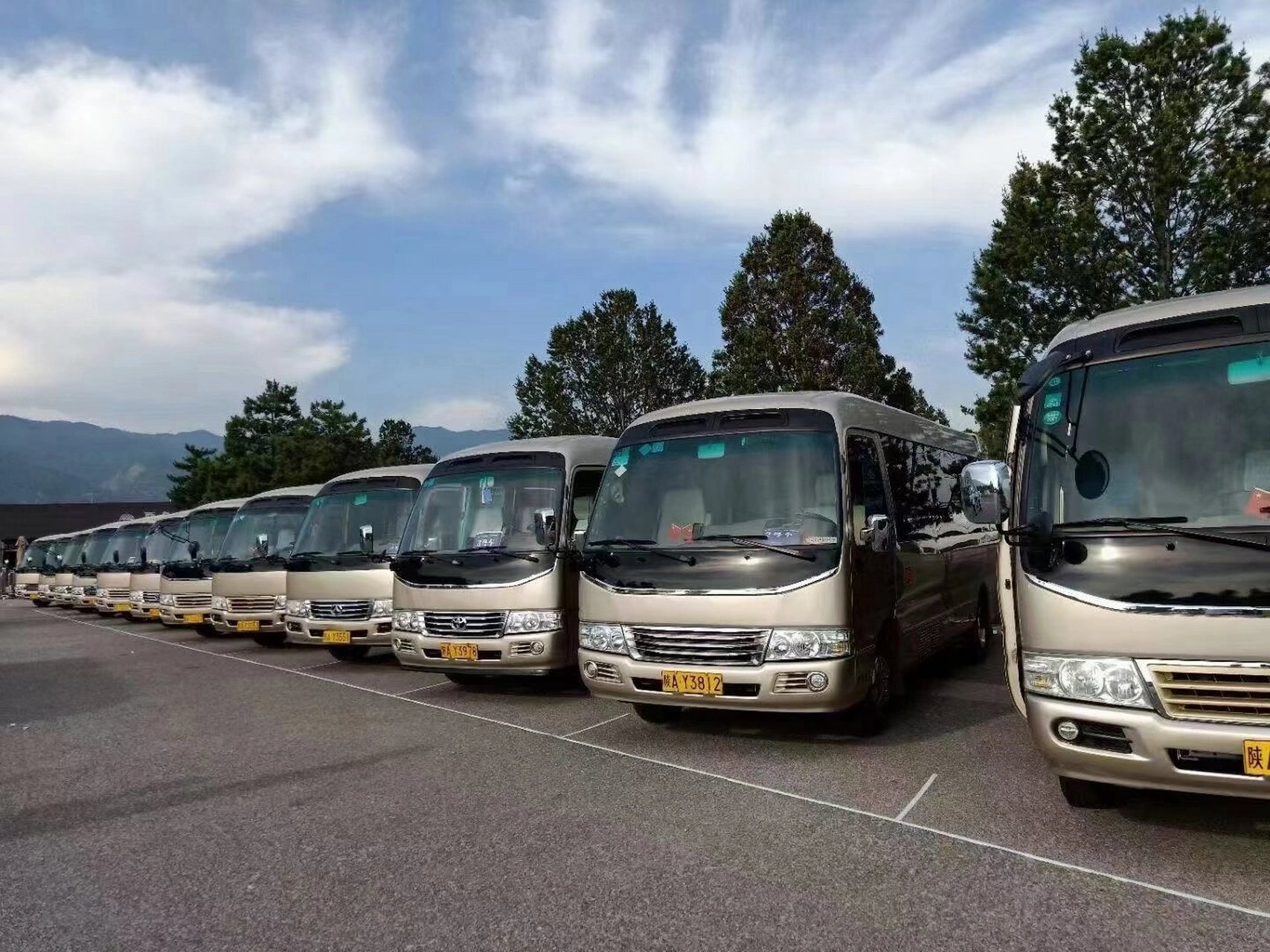 趋势解读：旅游包车在休闲度假中的新潮流