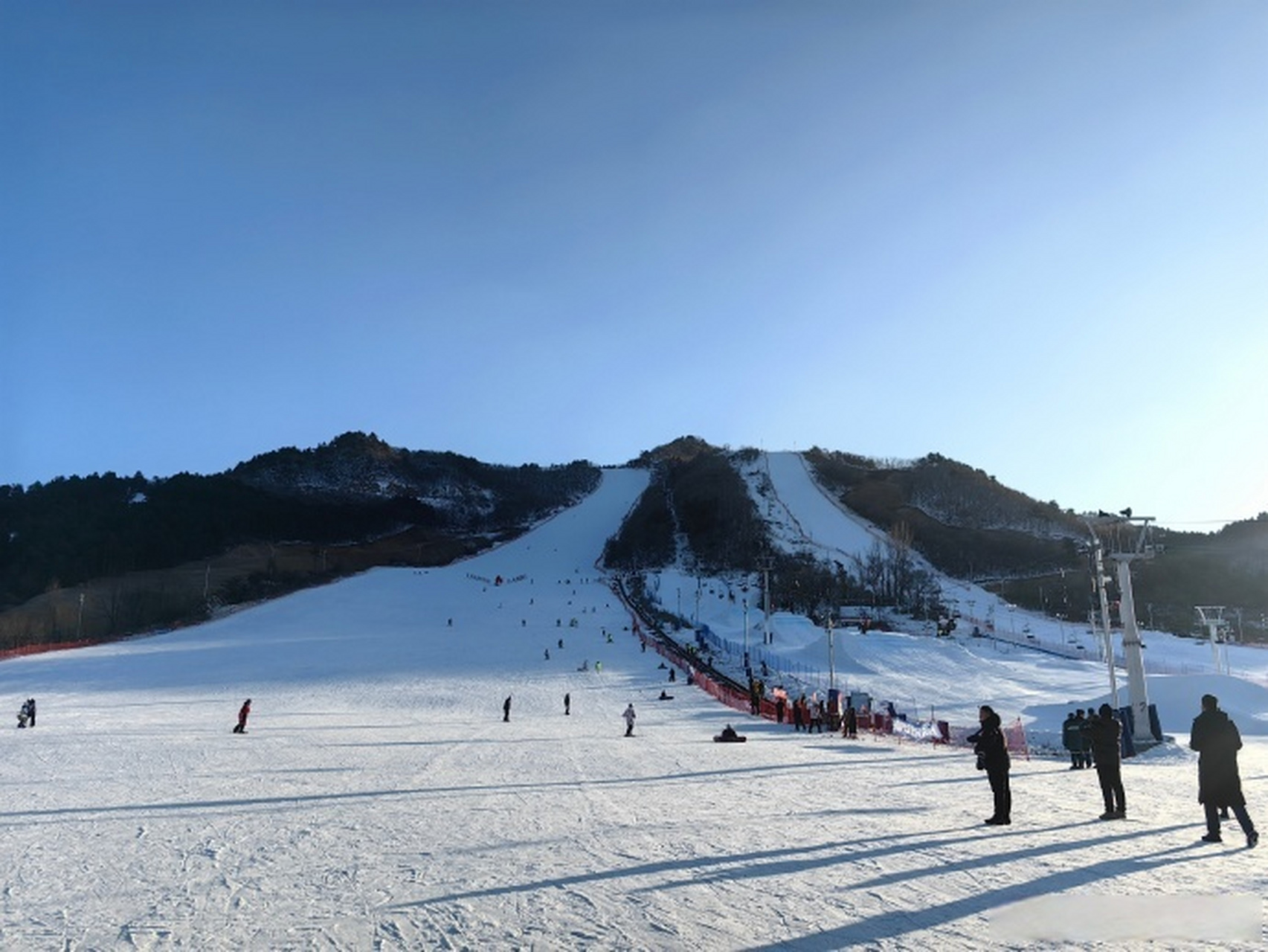 弓长岭滑雪场坡度图片