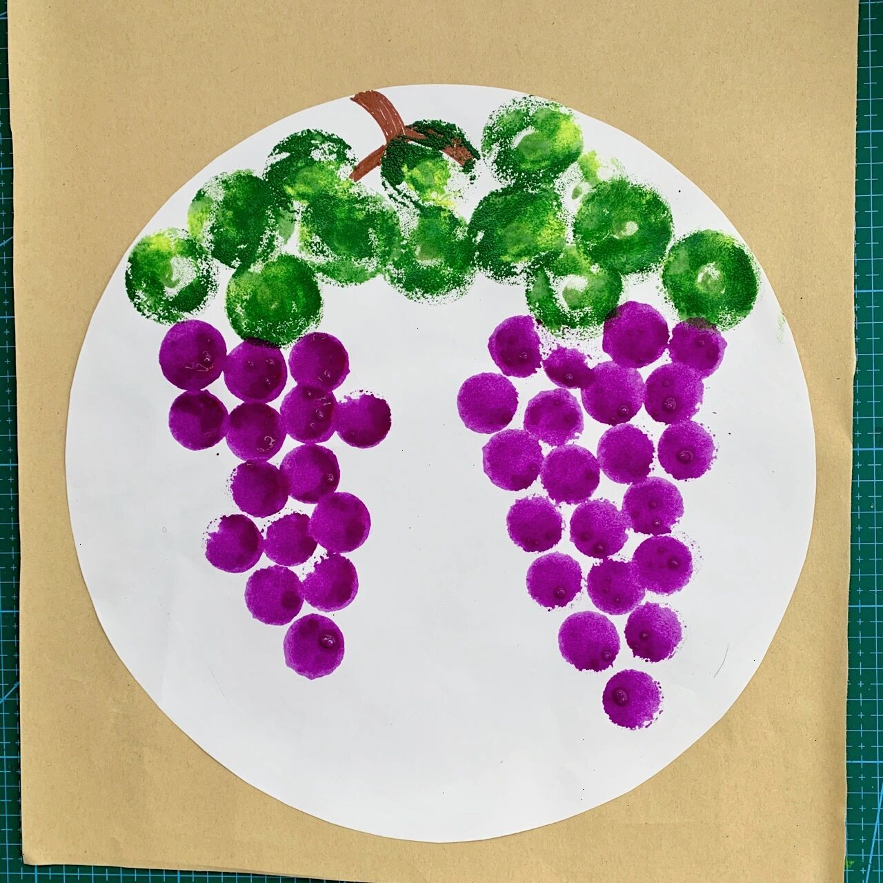 小班拓印 《葡萄熟了》 0606 适合年龄:3~4岁 	 9797 活动