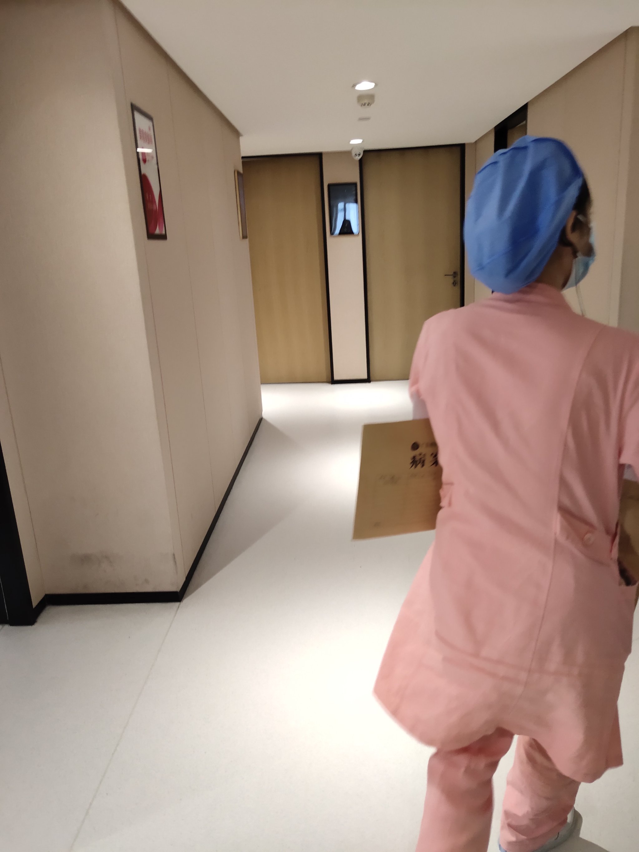 韩妃埋线双眼皮体验.