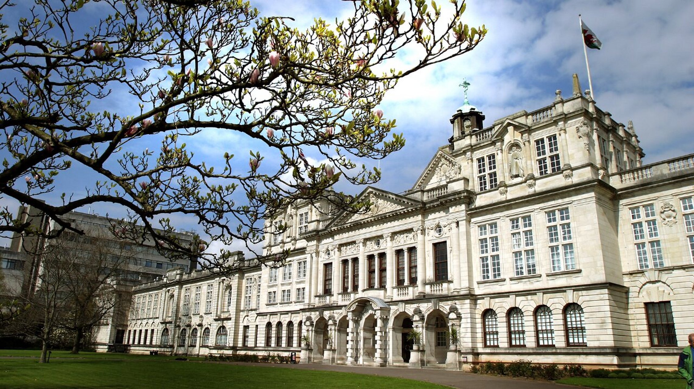 卡迪夫大学——cardiff university 95卡迪夫大学:探索威尔士的学术