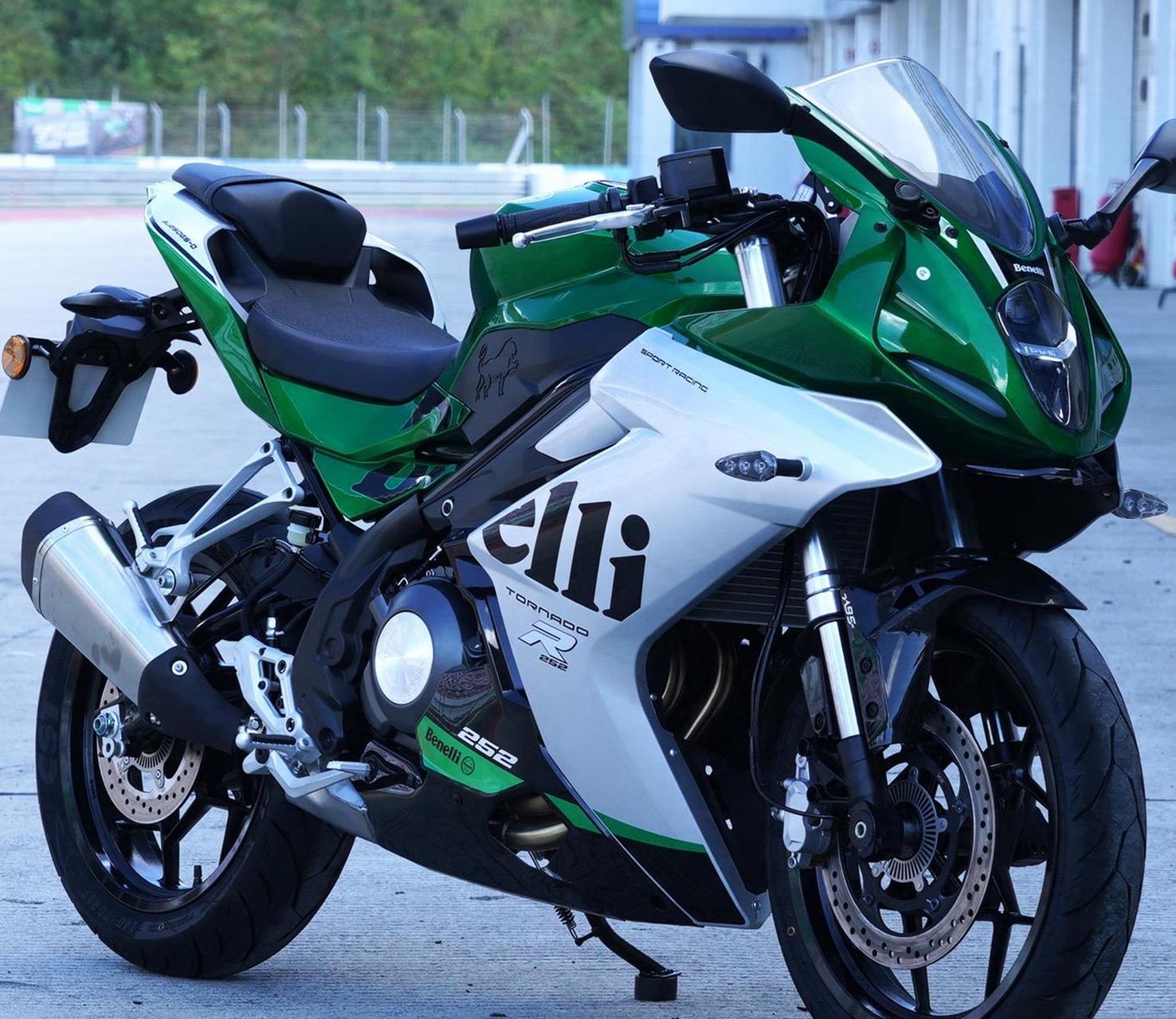 是选择贝纳利龙卷风tornado252r,还是春风250sr,还是无极250rr,无极