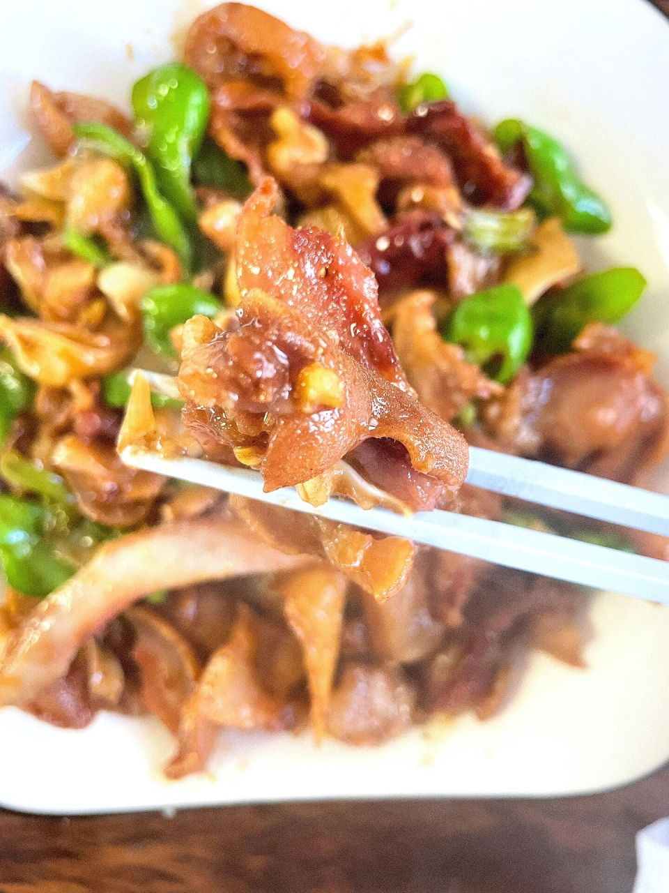 家庭版爆炒羊头肉,比外面卖的还好吃 哈喽～今天给大家分享一道家常菜