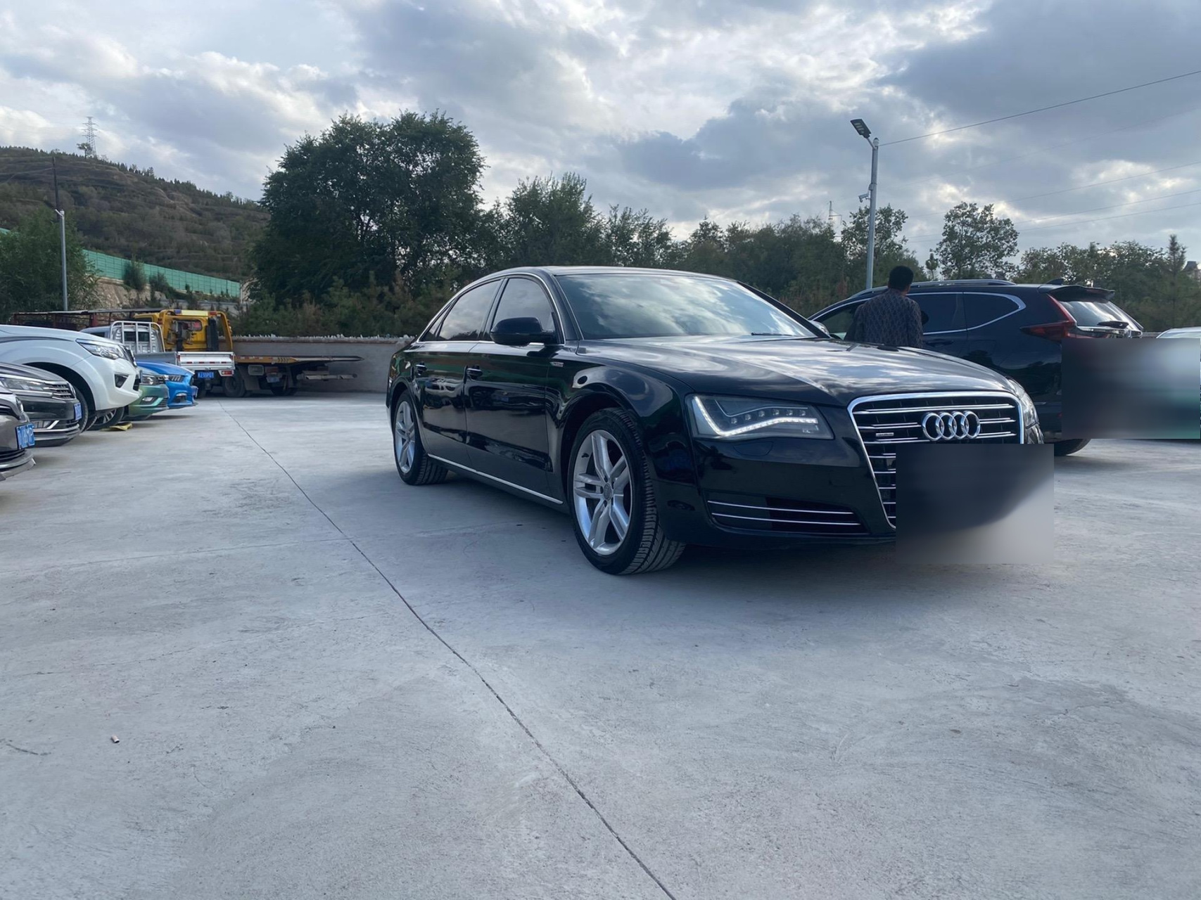 11年奥迪a8,3.0t大功率四驱 四座行政版 新车136.