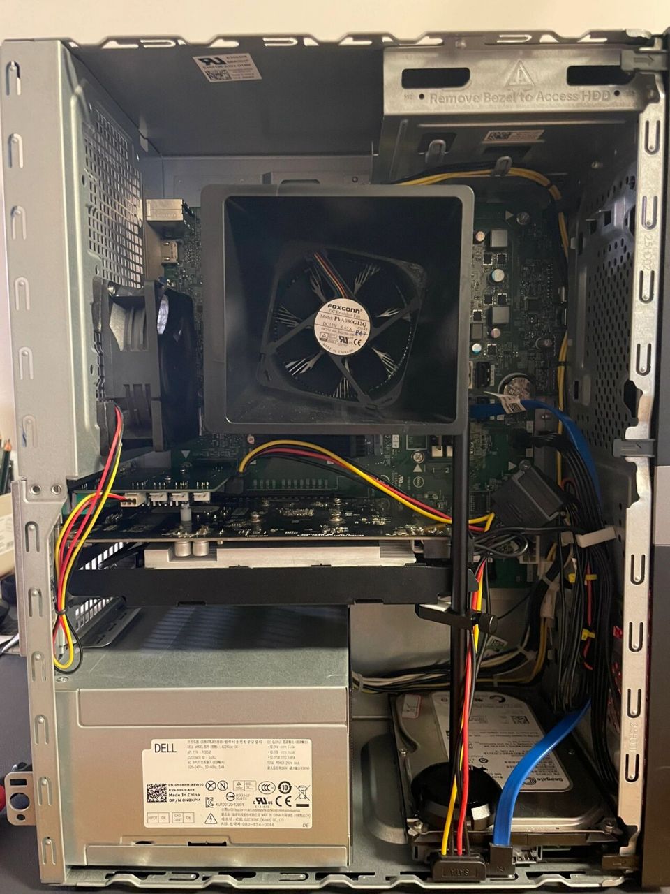 06550块8代i3过度强化 买来时有的: 94一台戴尔成就商务主机机箱