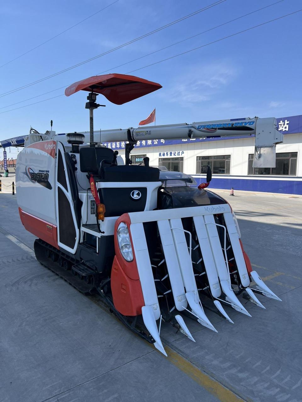 动力强劲,极品车况,600多小时 宏丰农机原装进口久保田收割机