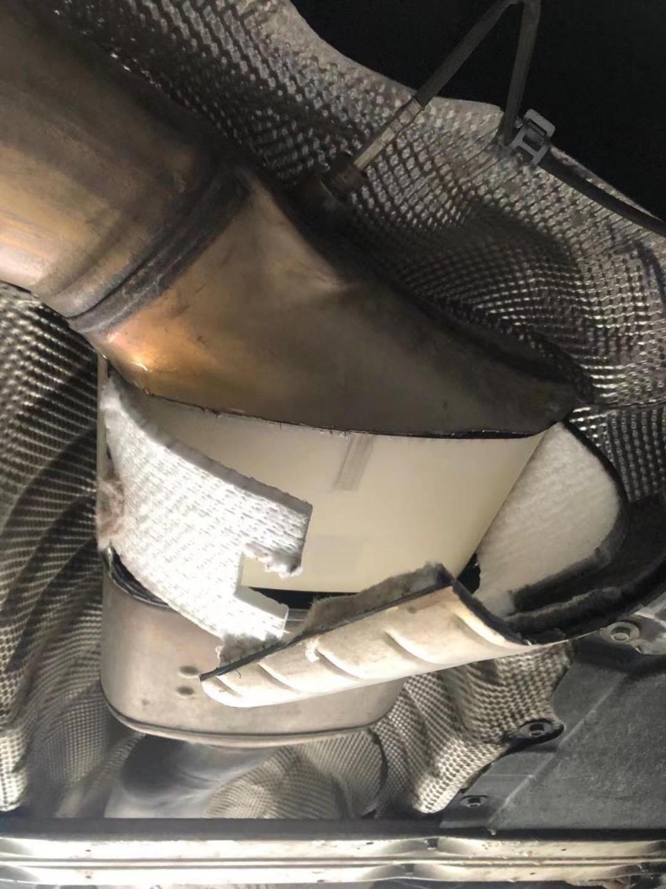 宝马三系  拆解颗粒捕捉器.ecu特调