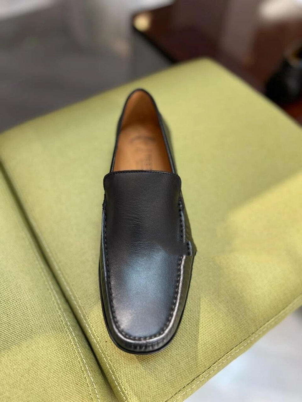 testoni 輕巧舒服意大利男鞋 小牛皮鞋.