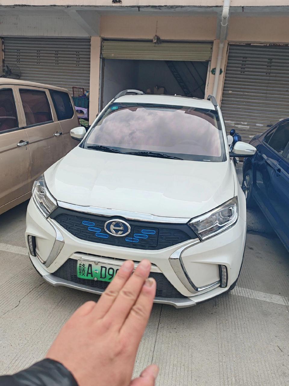 新到18年差2天自动挡天窗江铃e400,续航300多公里,私家车实表6万公里