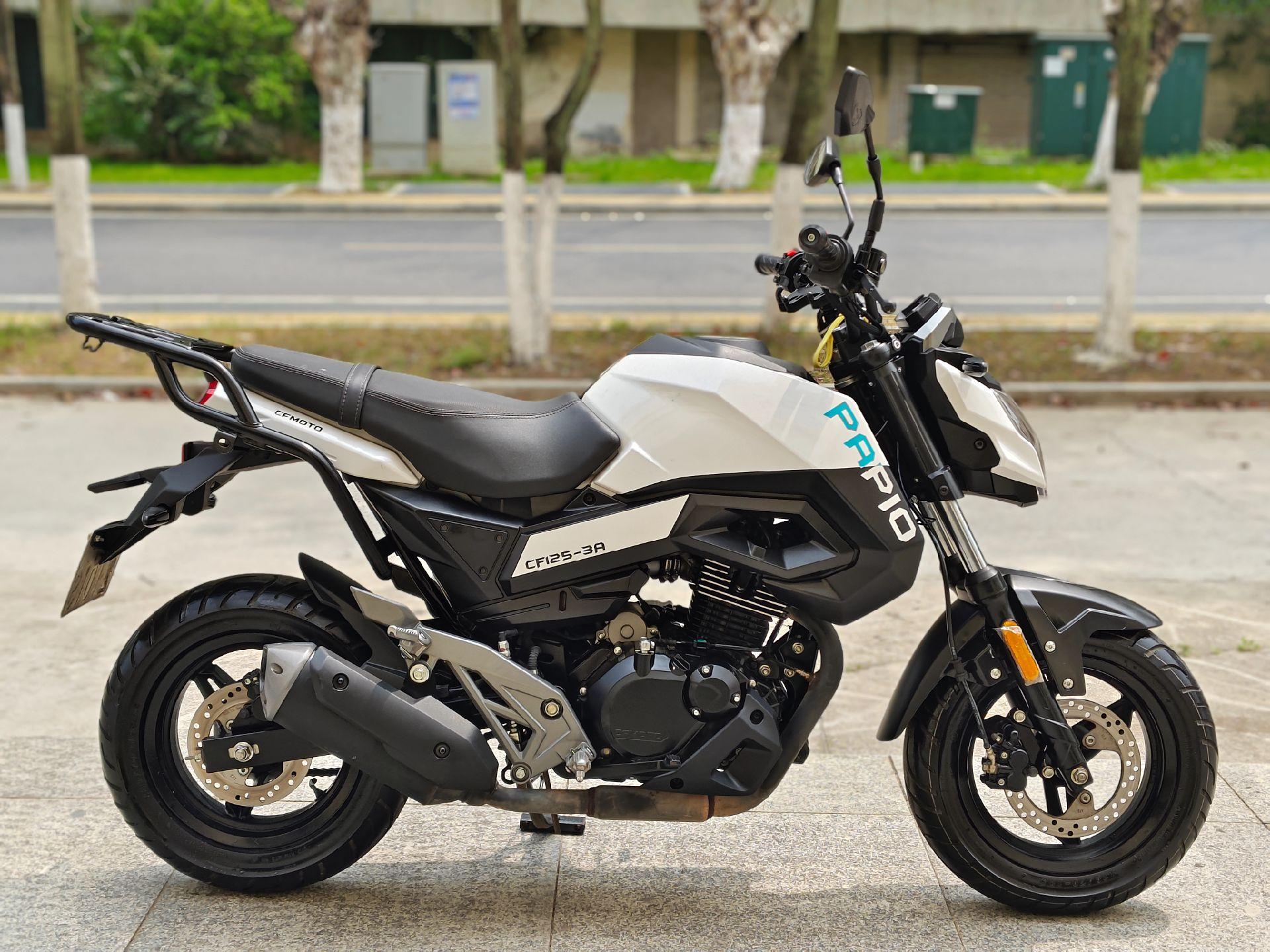 22年上牌一手户春风125小狒狒,必须过户,省油迷你可爱的小摩托,适合小