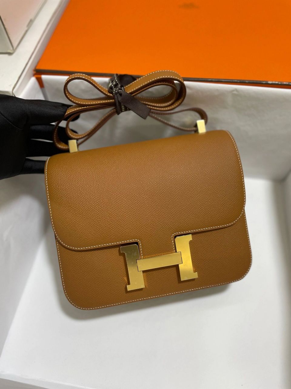 爱马仕constance 24金棕色 年少不识金的好采用epsom皮质 包包容量