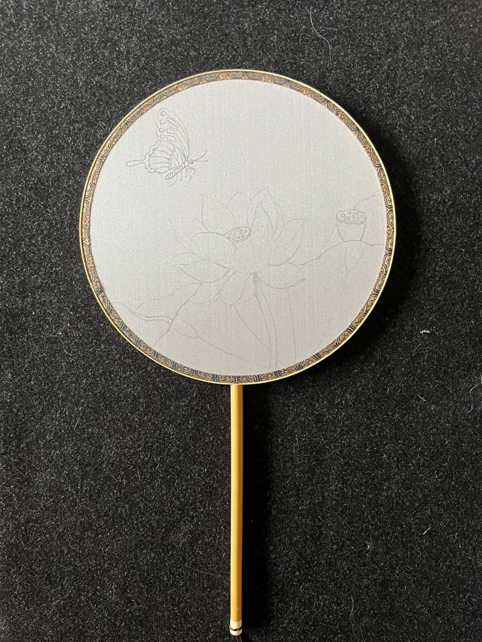 国画荷花团扇 步骤如下～原创扇面素材来自网络,感谢摄影师老师拍摄的