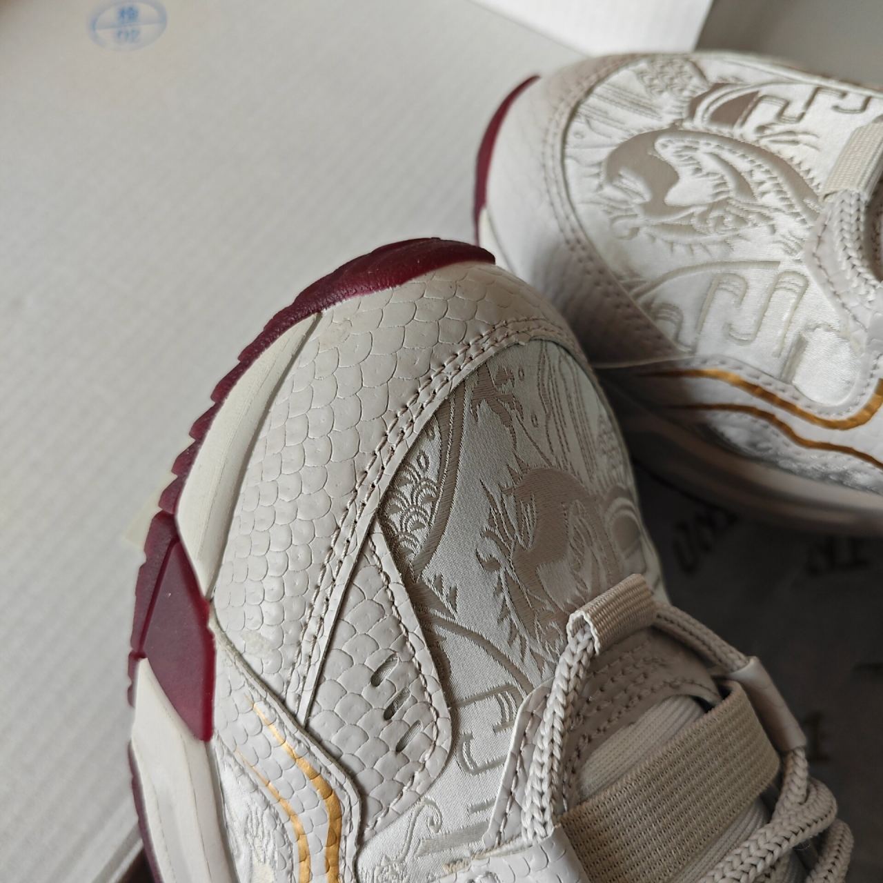 故宫宝蕴楼联名款 全新出 李宁女鞋故宫宝蕴楼联名款001征程运动鞋38