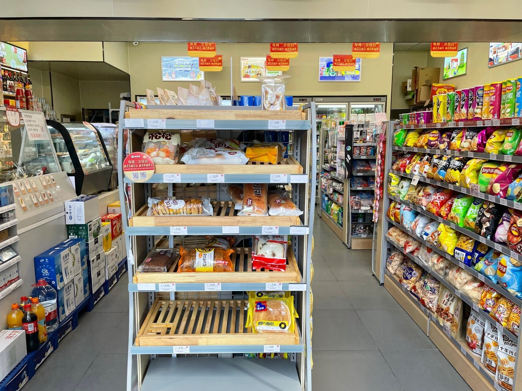 50平方方正正的便利店怎么摆放货架71 给大家分享一下50平的店铺